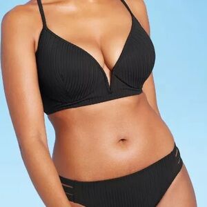 Shade & Shore Black Bikini Lightly Lined V Wire Bikini Too & Bottom
